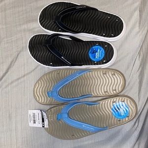 Women’s Columbia flip flops